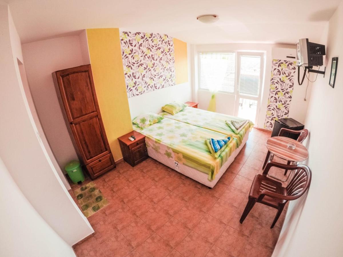 Guest House Gabriel Szozopol Kültér fotó